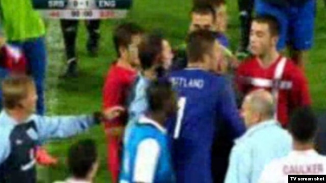 Sa utakmice reprezentacija Srbije i Engleske na kojoj je došlo do incidenta
