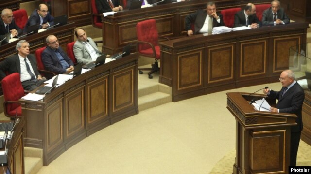 Armenia -- Armenia's General Prosecutor Aghvan Hovsepian (R) asks the parliament to allow NA deputy Vartan Oskanian's prosecution in a criminal case of alleged money laundering, 1Oct, 2012