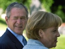 Germany -- Chancellor Angela Merkel with US President George W. Bush in Meseberg, 11Jun2008