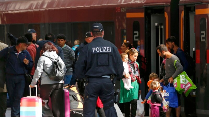 В Германию продолжают прибывать тысячи мигрантов