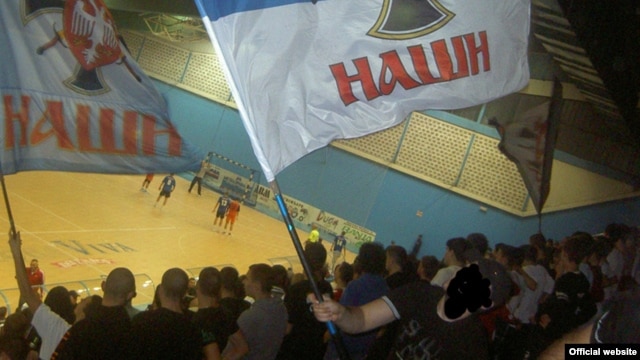 Zastave pokreta "Naši" 