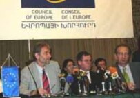 Press conference of the Council of Europe's observation mission (RFE/RL)