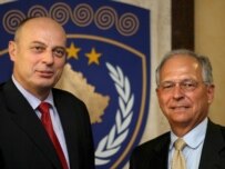 Kosovar President Ceku (left) meeting in Pristina with EU envoy Ischinger on August 23 (epa)