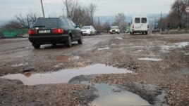 Porţiune de drum spre Bălţi