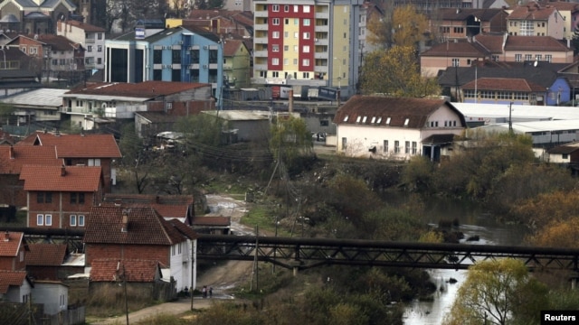 Reka Ibar granica je prema kojoj se često koristi odrednica Srbi severno i južno od Ibra, novembar 2010