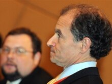 China -- Daniel Fried (R), the head of the US delegation, and his Russian counterpart Sergei Kislyak at a meeting on the Iranian nuclear issue in Shanghai, 16Apr2008