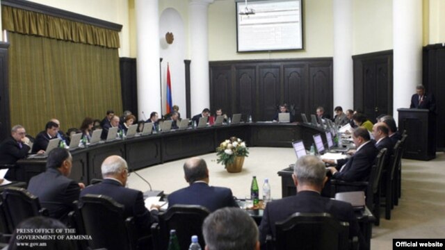 Հայաստանի կառավարության նիստը, արխիվային լուսանկար