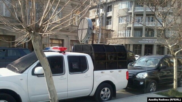 The U.S.-manufactured LRAD can disperse unruly crowds by blasting a pain-inducing 150-decibel sonic beam at protesters.