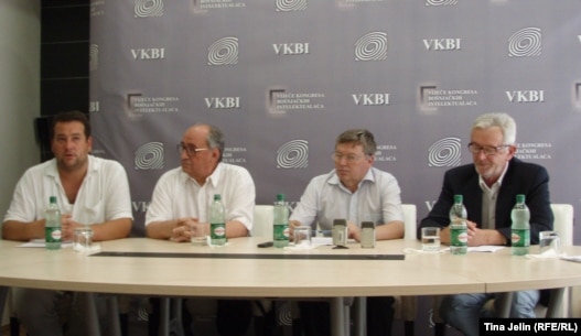 Sa konferencije za novinare četiri nevladine organizacije, 19. jul 2011.