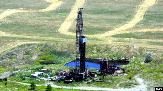 Chechnya's known hydrocarbon reserves are estimated at some 60 million tons of oil and 3 billion cubic meters of natural gas.