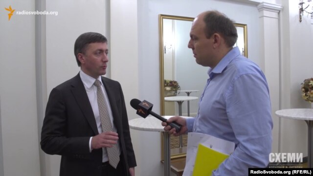 Депутат Сергій Лабазюк у запитах цікавиться станом доріг, на ремонті яких сам і заробляє