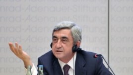 Սերժ Սարգսյանը ելույթ է ունենում Կոնրադ Ադենաուերի անվան հիմնադրամում, Բեռլին, 22-ը հունիսի, 2010թ., լուսանկարը` նախագահի մամլո գրասենյակի