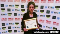 Iranian Journalist Masih Alinejad, after receiving her AIB award for Radio Farda's production "Victims of 88" on Wednesday, London, November 6, 2013.