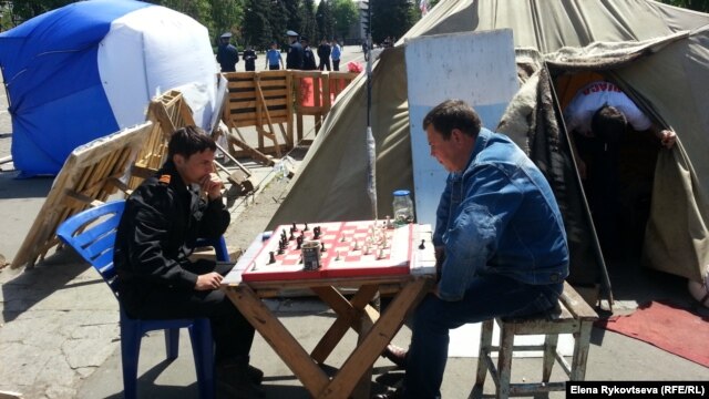 89730167-ADA8-4BB7-A83E-48CD4B50251C_w64