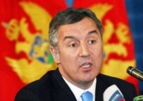 Milo Djukanovic speaking to journalists on May 22 in Podgorica (epa)