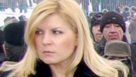 Elena Udrea la cimitirul erorilor români din s.Ţiganca, R.Moldova, ianuarie 2010