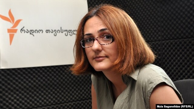 თათა ცოფურაშვილი