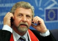 Belarusian opposition leader Alyaksandr Milinkevich (epa)