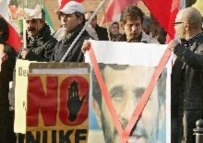 Iranian expats in Germany protesting against Iran's nuclear program earlier this month (epa)