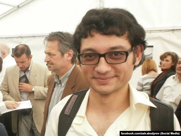 У Криму перед початком суду у «справі 26 лютого» затримали журналіста