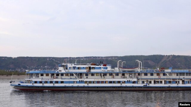 Russian President Dmitry Medvedev has described Soviet-era cruise ships like the ill-fated "Bulgaria" as "rusty old tubs."
