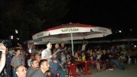 გორელები ვლადიმერ ხინჩეგაშვილს გულშემატკივრობენ