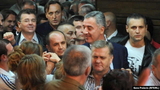 Milo Đukanović sa simpatizerima DPS-a, oktobar 2012