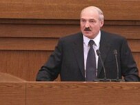 Belarusian President Alyaksandr Lukashenka gives his annual address in parliament on April 29 (official site)