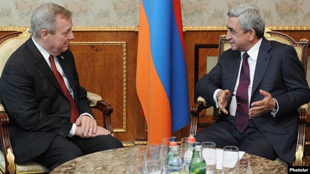 Armenia - President Serzh Sarkisian (R) meets U.S. Senator Dick Durbin in Yerevan, 1Jun2012.