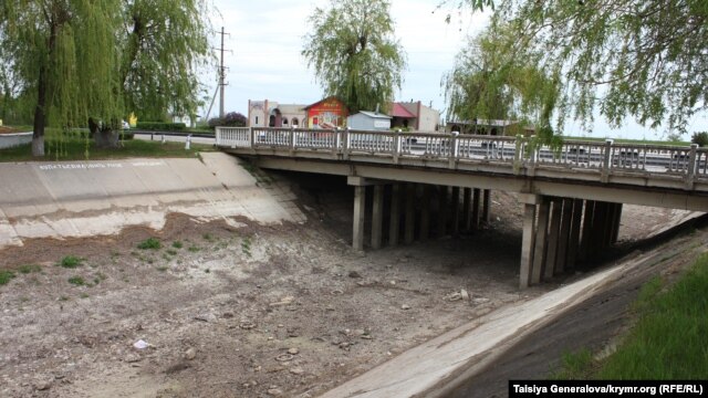 8EAF6AF5-AA27-4E87-AE17-644BA0A0EFEF_w64