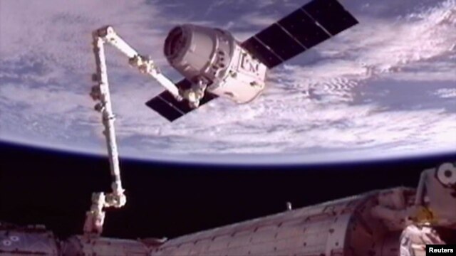 Грузовое судно Dragon не раз доставляло продовольствие на МКС