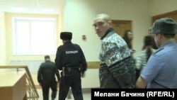 «ВКонтакте» мен YouTube желілерінде Ресейдің Украинаға басып кіргенін сынаған видео жариялағаны үшін сотталған блогер Вадим Тюменцев. Ресей, Томск, 30 желтоқсан 2015 жыл.