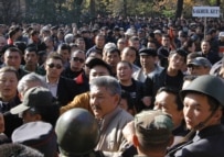 Opposition protesters in Bishkek on November 3 (ITAR-TASS)