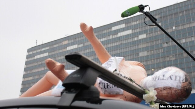 Акция в Останкино за честное телевидение, против пропаганды НТВ, 18 марта 2012