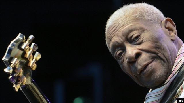 American blues legend B.B. King performs on stage at the Live at Sunset Festival in Zurich, Switzerland, in July 2012.