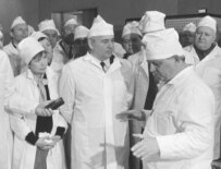 Mikhail Gorbachev and his wife Raisa visiting Chornobyl in 1989 (ITAR-TASS)