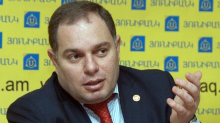 Հովհաննես Սահակյան, արխիվային լուսանկար