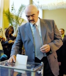 Moldova – Transdniester / referendum – Igor Smirnov, president of Transdniester, votes in a referendum on independence, Tiraspol, Transdniester, 17Sep2006
