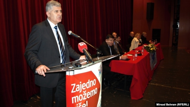 Dragan Čović na tribini u Mostaru, 13. feburar 2013.