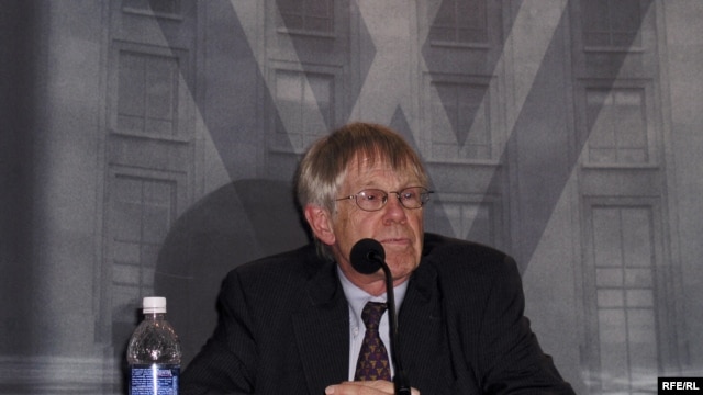U.S.-- Johnson, Ross, a Senior Advisor to the RFE/RL President; Woodrow Wilson International Center, Washington, 25May2006.