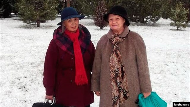 Uzbek human rights activists Adelaida Kim (left) and Yelena Urlaeva. 