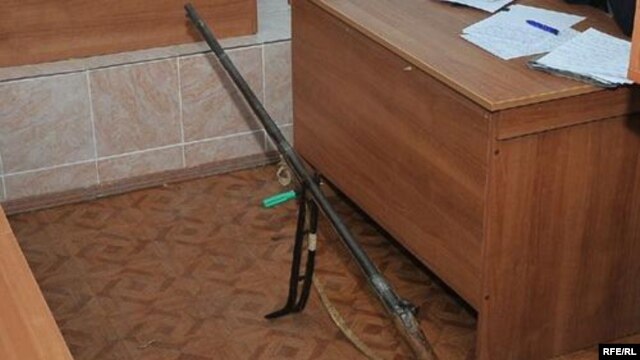 Жас дәрігерлердің жынысы Кеудедегі жалаңаш қытай әйелдерінің суреттері