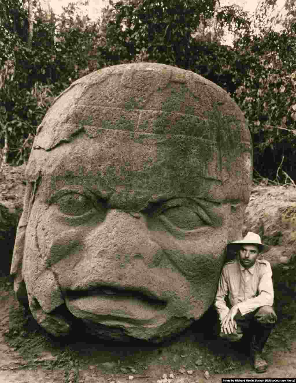 Beginning in 1938, Matthew Stirling, chief of the Smithsonian Bureau of American Ethnology, led eight National Geographic-sponsored expeditions to Tabasco and Veracruz in Mexico.