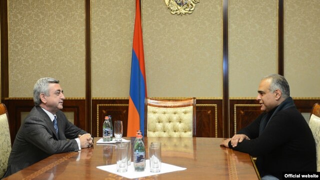 Armenia -- President Serzh Sarkisian meets official runner-up of in Armenia’s presidential election, Raffi Hovannisian, at the presidential palace, 21Feb2013
