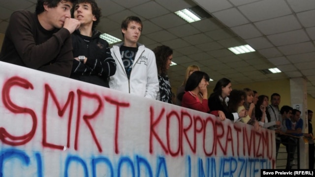 Protesti na Fakultetu političkih nauka u Podgorici