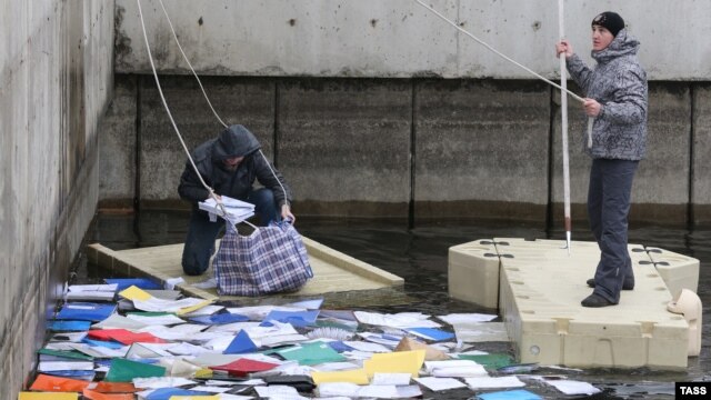 9439B217-2BB2-4F19-9321-DDDFCF2C1A99_w64