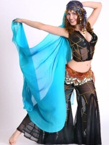 Uzbekistan – Nadira Alieva, an Uzbek belly dancer and former British Ambassador, Craig Murray’s girlfriend, London, 2008