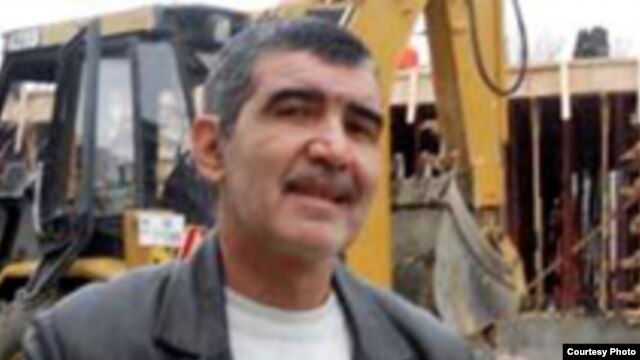 Azerbaijani opposition activist Elshan Hasanov - 9513D4AF-0CC4-44A4-84FE-CDA20706CDA6_w640_r1_cx28_cy0_cw46_s