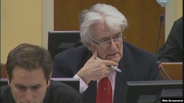 Radovan Karadžić u haškoj sudnici, 27. studeni 2012.