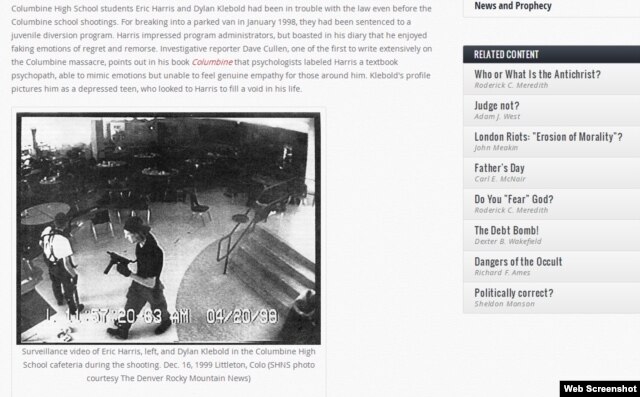 Təhlükəsizlik kamerası: Eric Harris (solda) və Dylan Klebold məktəbin kafeteriyasında (bomba partlayışından sonra). Az sonra özlərinə qəsd edəcəkdilər.